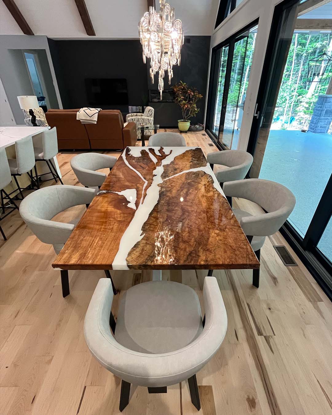 wood-epoxy-dining-table